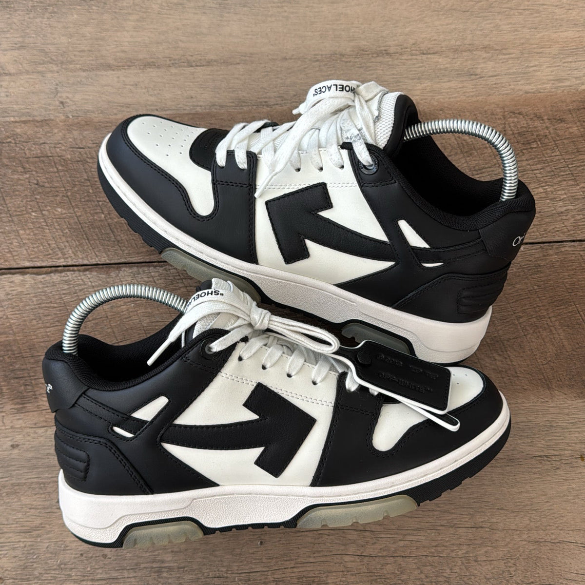 Off White “Out Of Office” Size 9.5 Used