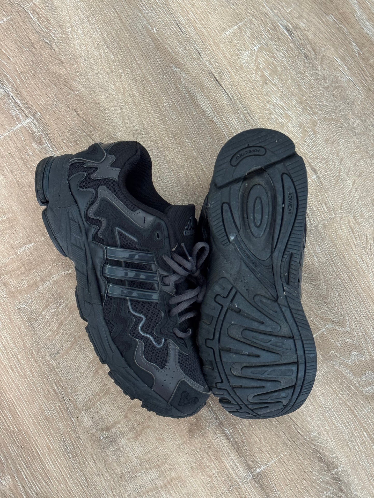 Bad Bunny Response “Triple Black” Size 9.5 Used