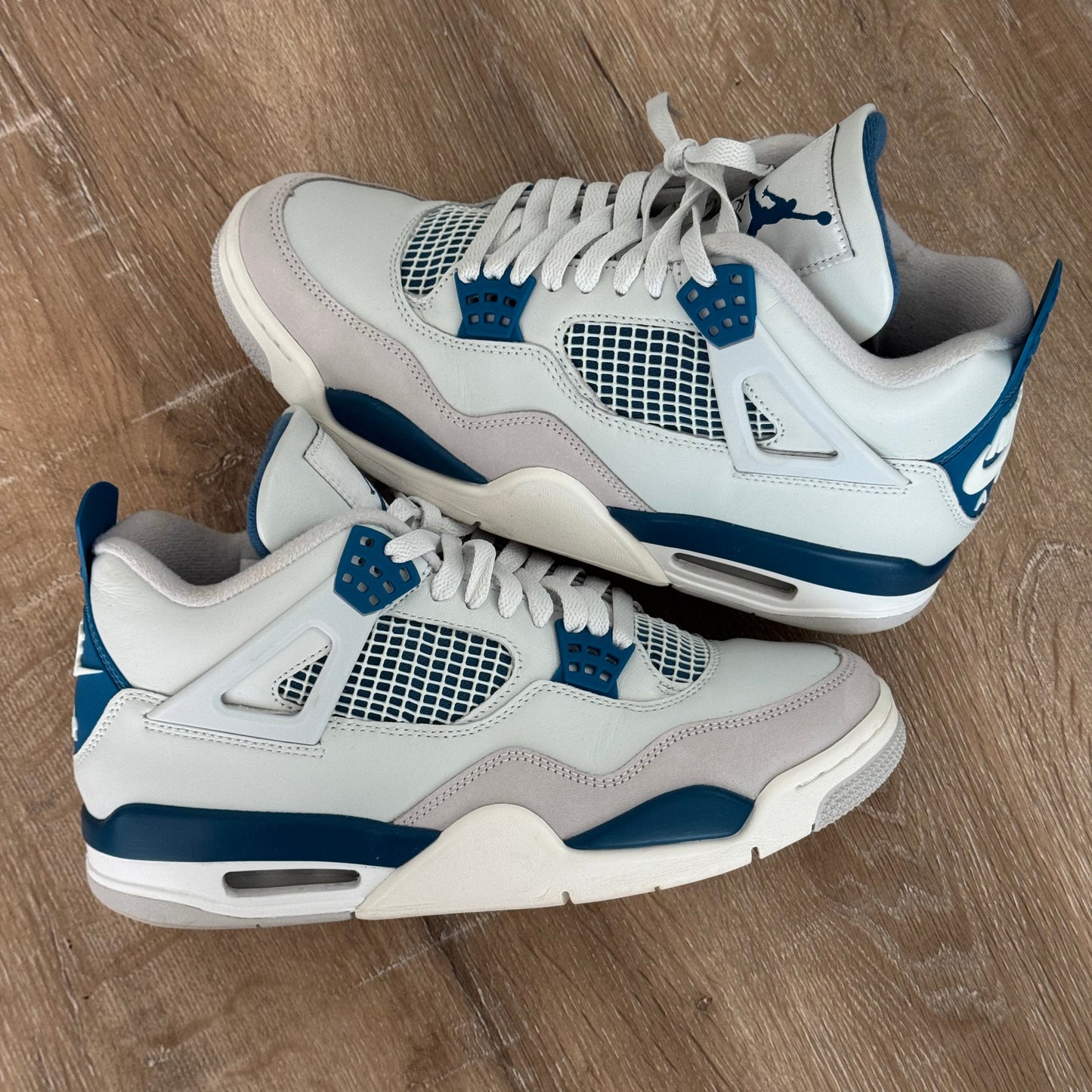 Jordan 4 “Military Blue” Size 9 Used