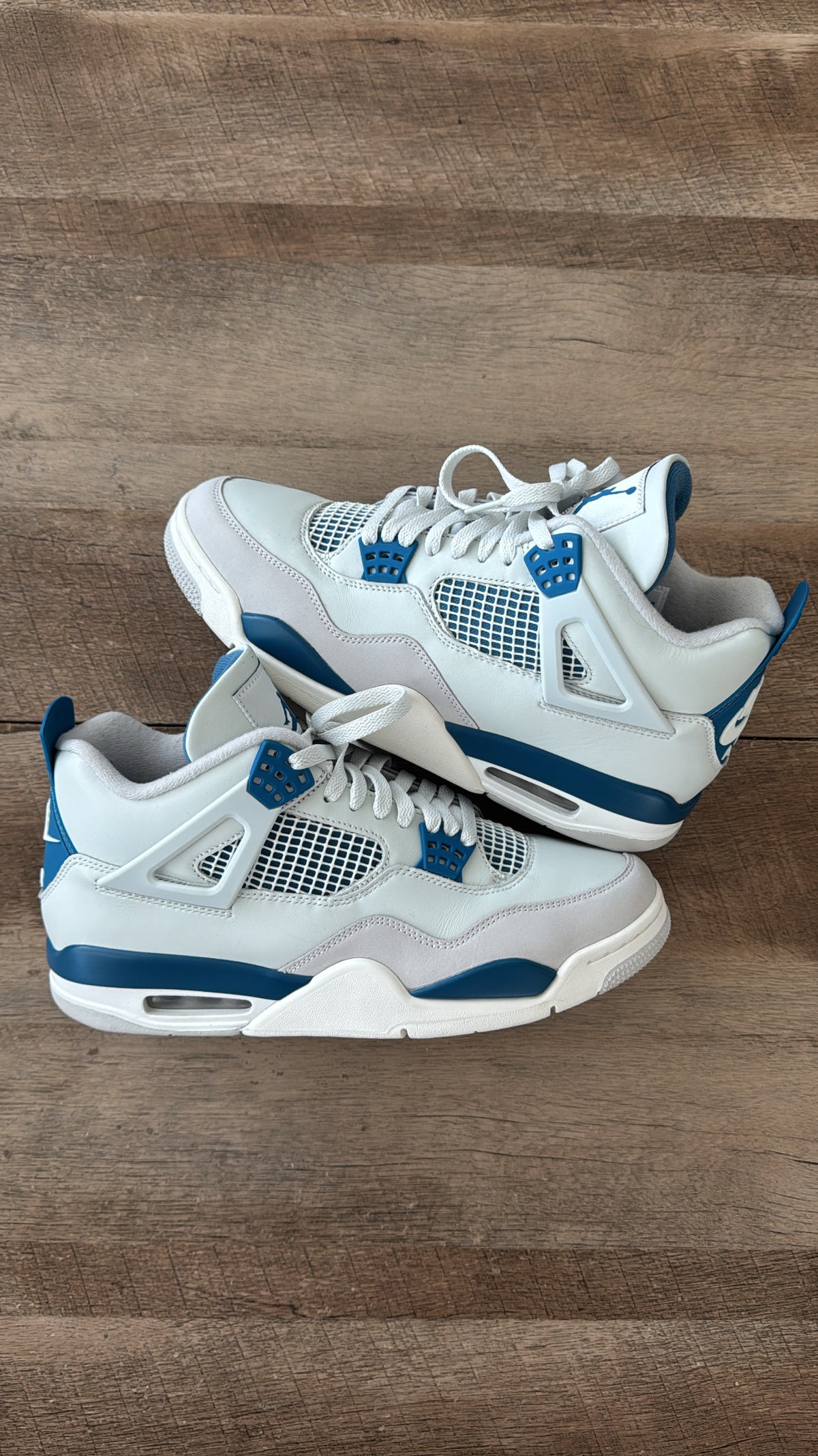 Jordan 4 Military Blue Used Size 10.5
