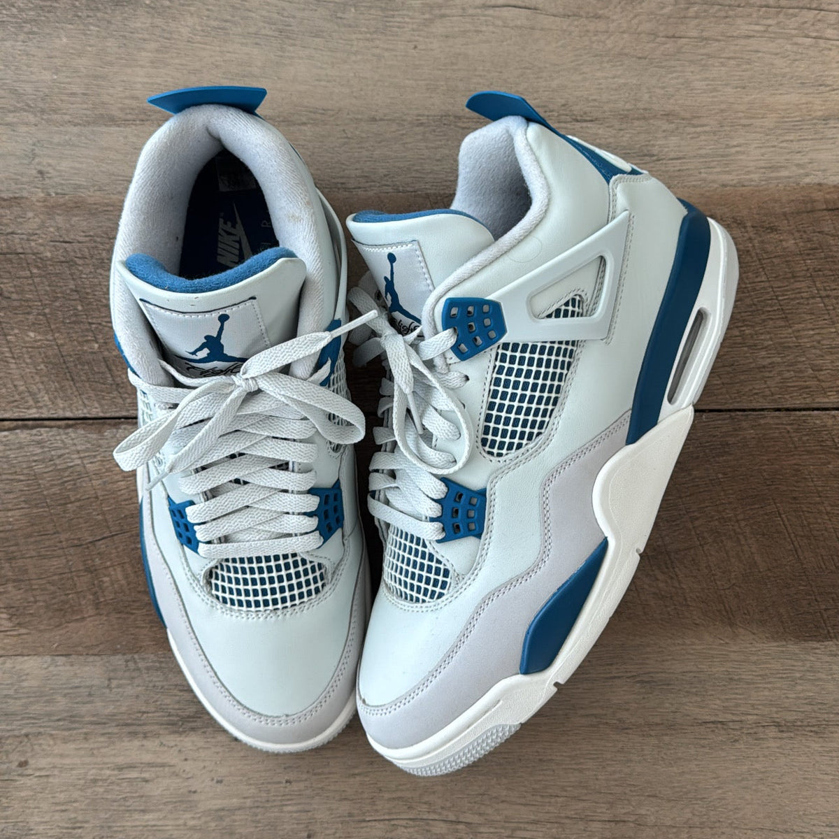 Jordan 4 Military Blue Used Size 10.5