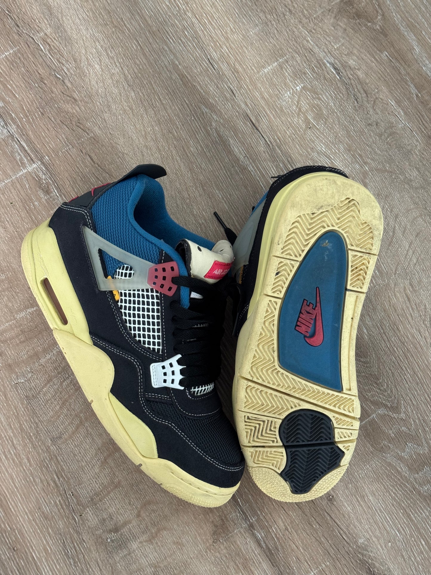 Jordan 4 Union “Off Noir” Size 9.5 Used