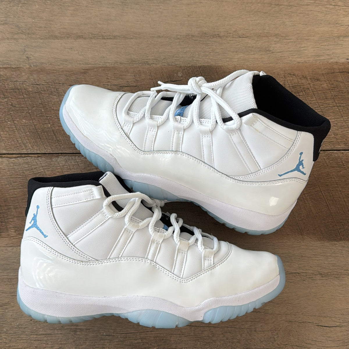 Jordan 11 Legend Blue Used Size 10.5