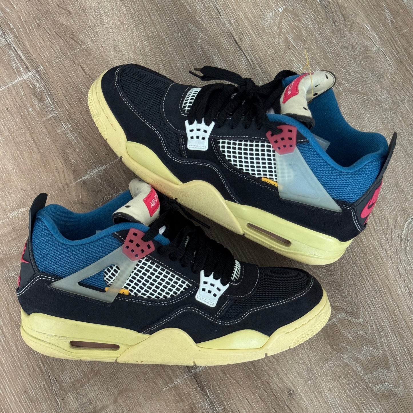 Jordan 4 Union “Off Noir” Size 9.5 Used